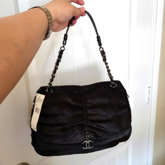 New Chanel Pony Hair Shoulder Bag Leather Black with Silver CC - Picture 15 of 15